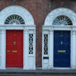 door-1182969_1920